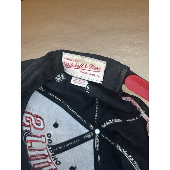 mitchell & Ness Hardwood Classics Chicago Bulls NBA Hat Cap - Picture 5 of 5
